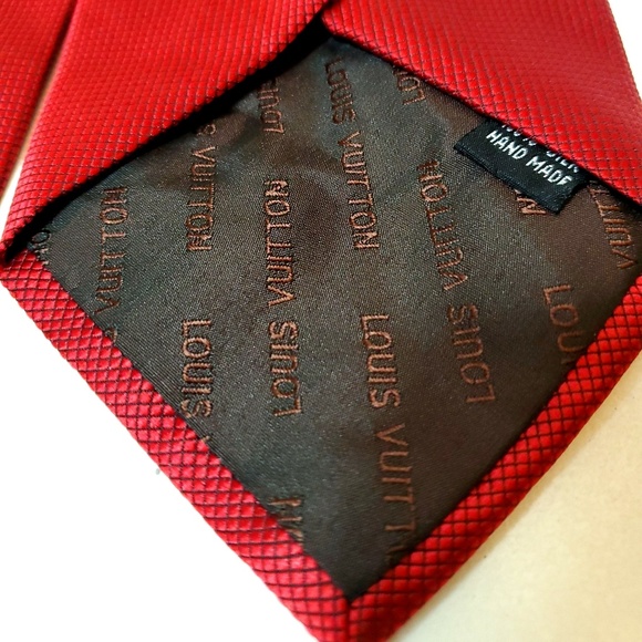 Louis Vuitton Red Geometric Men's Tie - Picture 4 of 5